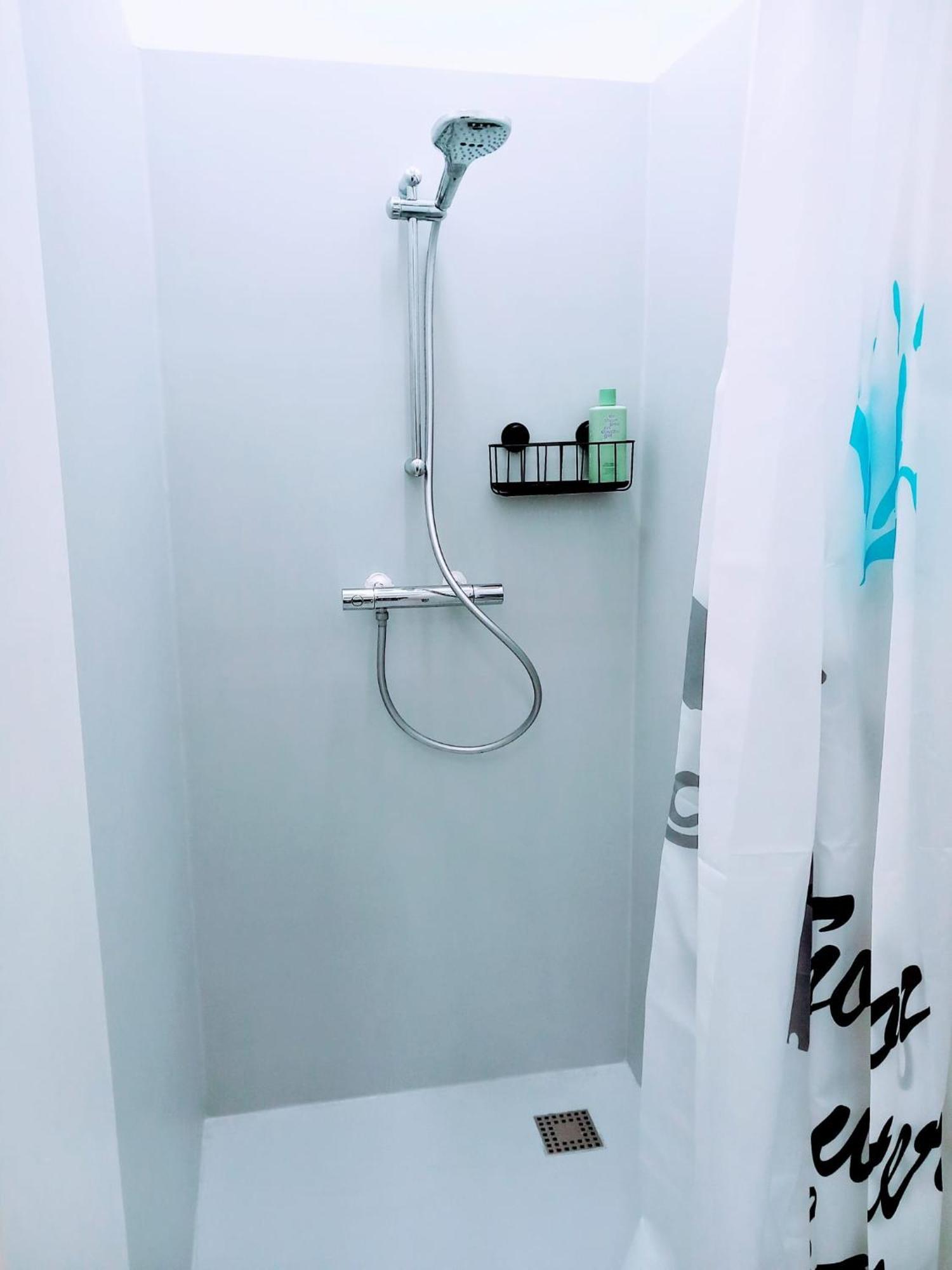 Chez Jean-Claude Chambre 4 Personnes Wavre Bagian luar foto